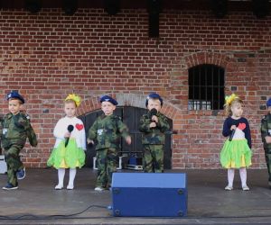 Gniewskie przedszkolaki na Festiwalu Piosenki Żołnierskiej