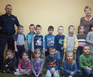 Spotkanie z policjantem w gniewskim przedszkolu