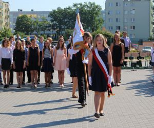 Uroczyście pożegnano szóstoklasistów