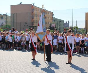 Uroczyście pożegnano szóstoklasistów
