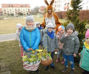 Zajączek odwiedził gniewskie przedszkole