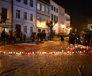 Gniew w hołdzie prezydentowi Adamowiczowi