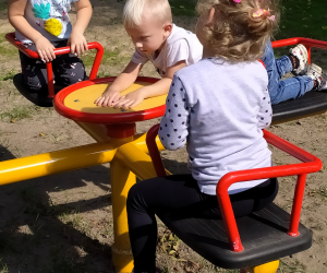 Plac zabaw w Wielkich Walichnowach