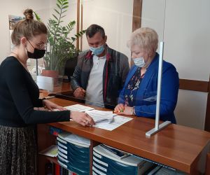 Podpisanie umów na dofinansowanie budowy przydomowych oczyszczalni ścieków