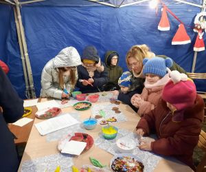 Warsztaty na gniewskim Jarmarku Mikołajkowym