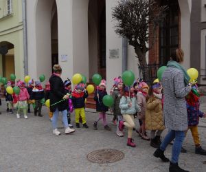 dziecięcy korowód