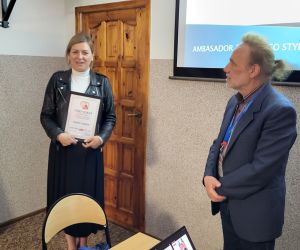 Certyfikat przekazany na ręce Zastępczyni Burmistrza