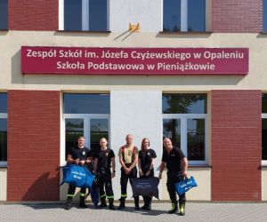 Gniewscy strażacy szkolą najmłodszych