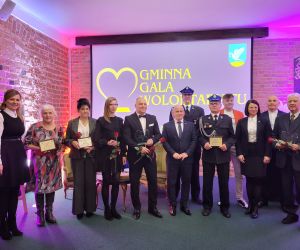 Gminna Gala Wolontariatu - zdjęcie grupowe