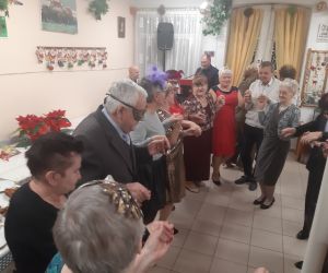 Spotkanie karnawałowe w Klubie Seniora "Wesoła Jesień"