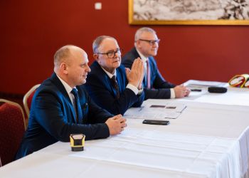 umowy podpisane na Granty dla szkół -  fot. Karol Stańczak