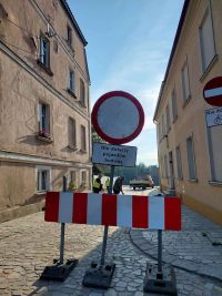 prace naprawcze Starego Miasta
