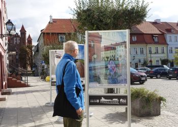 Wystawa fotograficzna " Tu jest moje miejsce - tu jest mój dom"