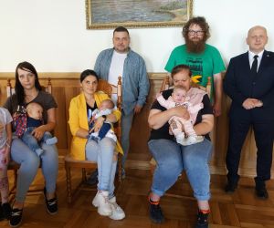 Spotkanie z rodzicami i ich nowonarodzonymi dziećmi