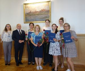 wręczenie aktów