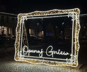 Gniew stroi się na święta