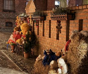 Gniew stroi się na święta