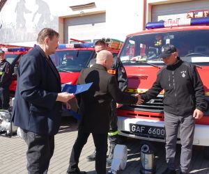 przekazanie dofinansowania gminnych OSP