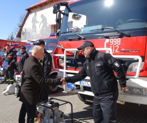 przekazanie dofinansowania gminnych OSP