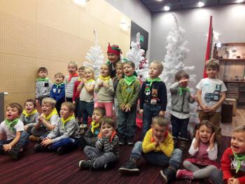 Przedszkolaki z Bajecznej Krainy z wizytą u św. Mikołaja