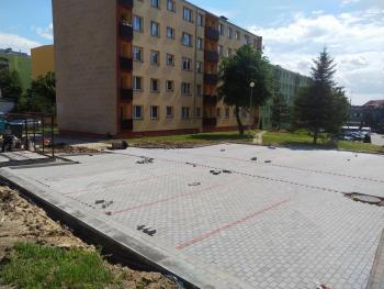 Trwa modernizacja placu parkingowego przy Wspólnocie Kopernika 2