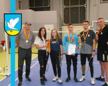 Złoto i srebro dla  ZSP w Gniewie  w finale wojewódzkim w badmintonie!
