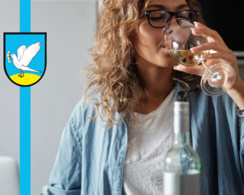 Alkohol i koronawirus. Obalamy mit o "odkażaniu organizmu"